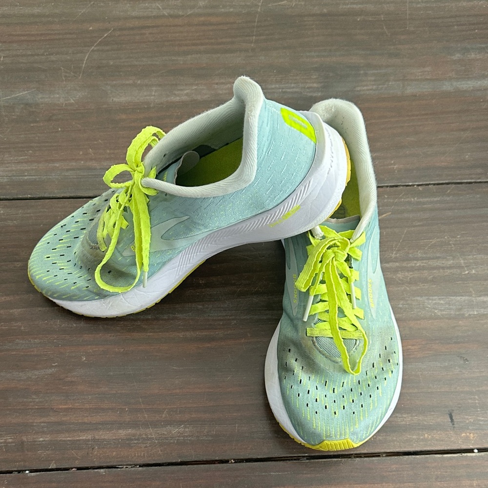 Brooks Hyperion Tempo Running Shoes